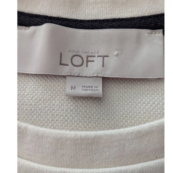 🤍 LOFT by Ann Taylor Windowpane Grid Sweater  Size M EUC - Picture 4 of 5